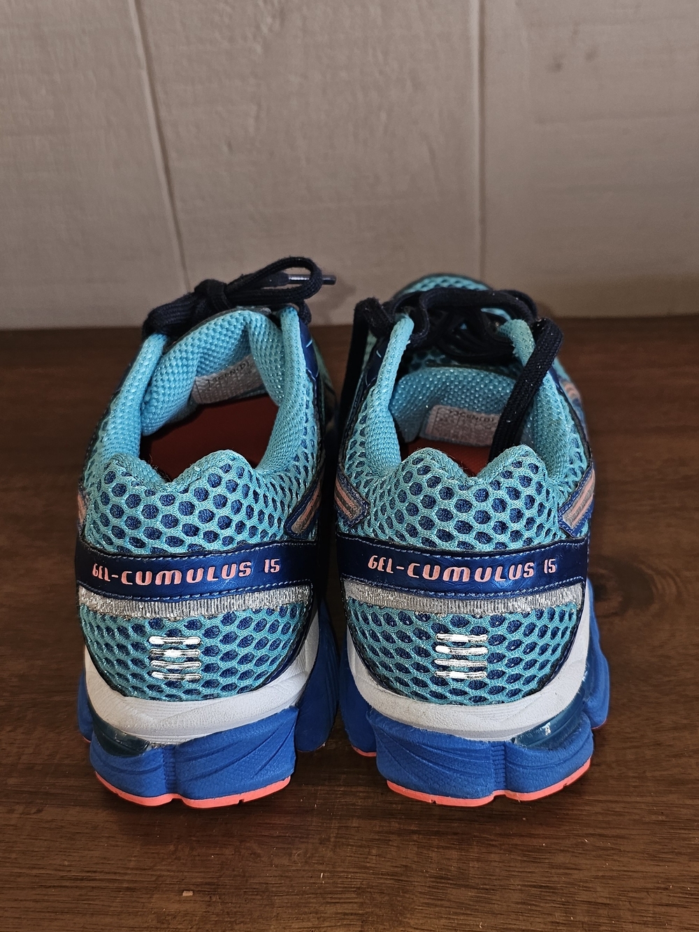 ASICS Women's Teal and Blue GEL Cumulus 15 Running Shoes 7.5 - Picture 2 of 6